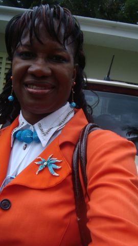 lovingsisteruvonnemoore